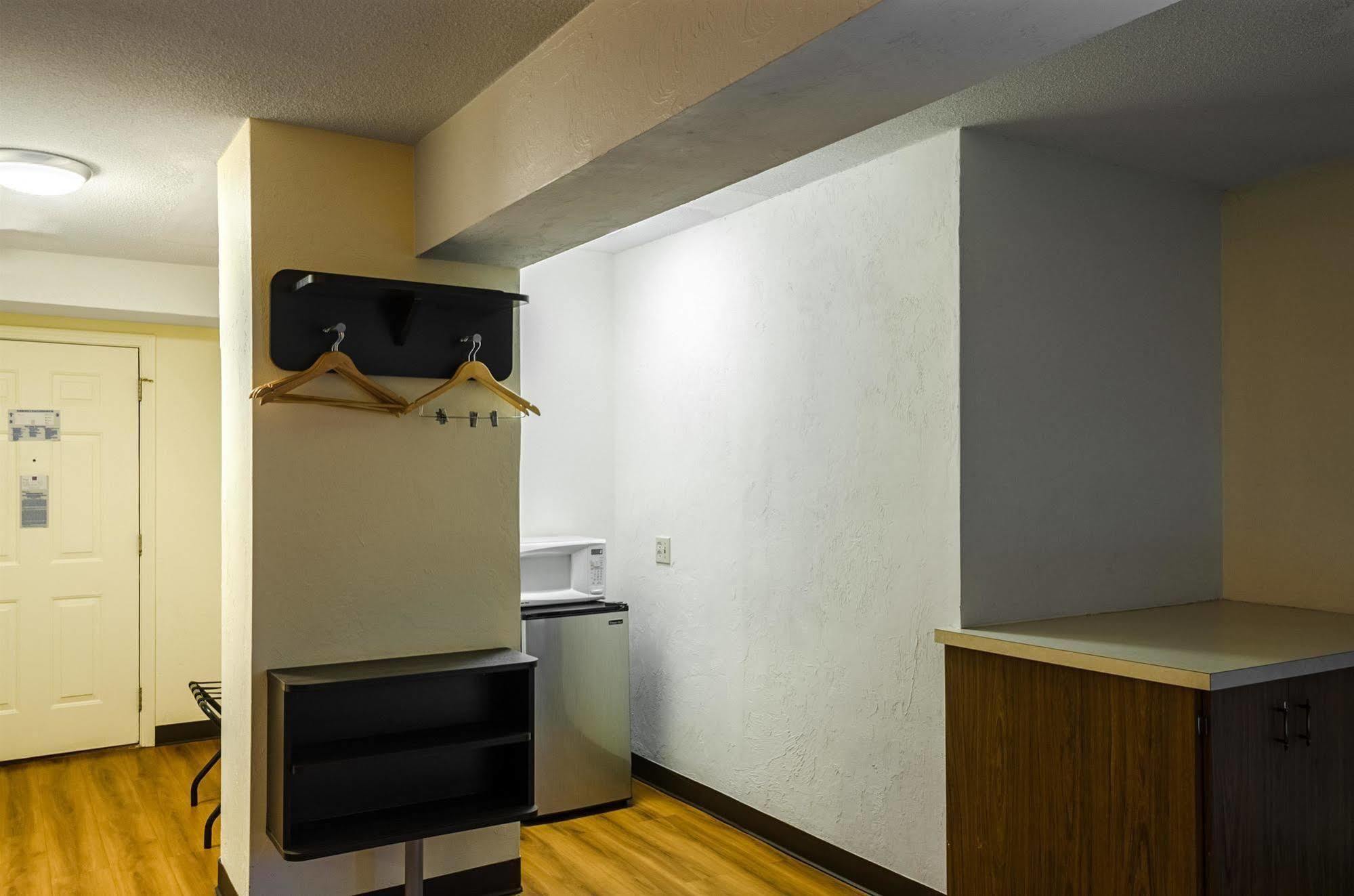 Motel 6 - Westborough Boston Northborough Eksteriør billede