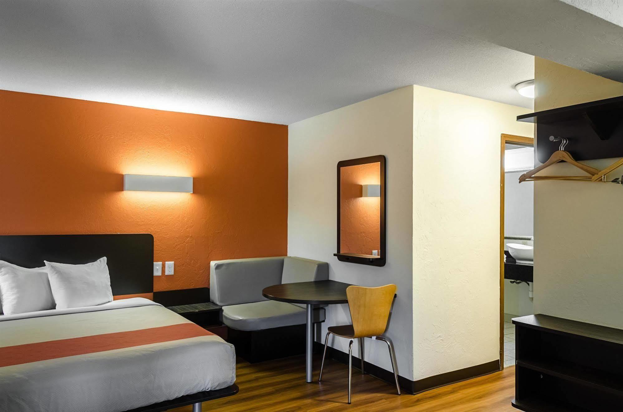Motel 6 - Westborough Boston Northborough Eksteriør billede
